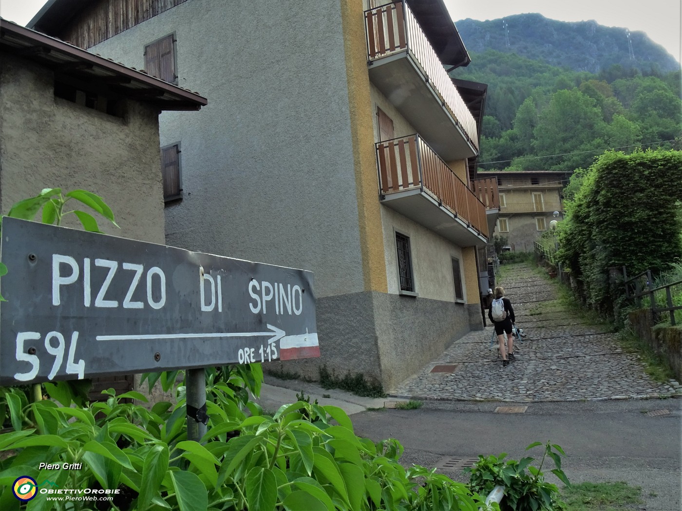 07 Partiamo da Tessi  (500 m) di Spino al Brembo , frazione di Zogno.JPG